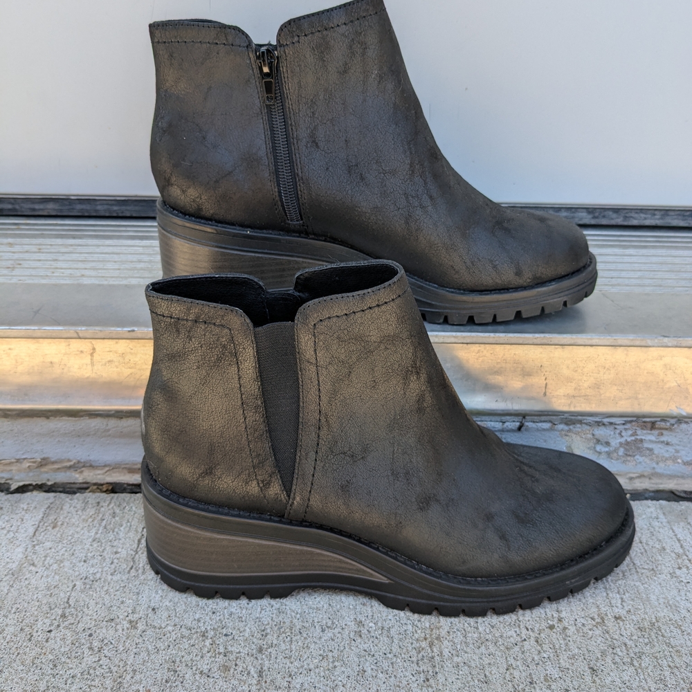 Chelsea Black Ankle Booties
